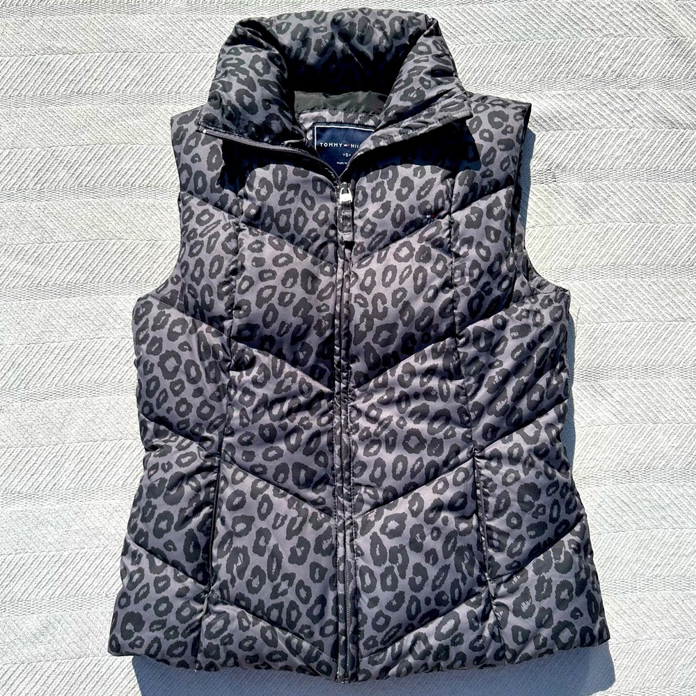Tommy Hilfiger animal print down puffer vest